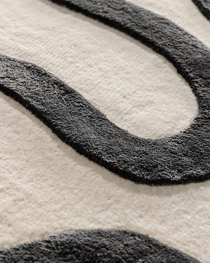 Elysium Line Rug – Black